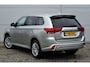 Mitsubishi Outlander PHEV 2.4 PURE PLUS 4WD | PLUG IN HYBRID | V2G | HOGE ZIT | CLIMATE | CRUISE | 18'' VELGEN | ALL IN RIJKLAARPRIJS