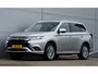 Mitsubishi Outlander PHEV 2.4 PURE PLUS 4WD | PLUG IN HYBRID | V2G | HOGE ZIT | CLIMATE | CRUISE | 18'' VELGEN | ALL IN RIJKLAARPRIJS