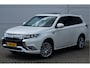 Mitsubishi Outlander PHEV 2.4 INSTYLE 4WD | PLUG IN HYBRID | V2G |  FULL OPTIONS | SCHUIFDAK | ADAPTIEF CRUISE | TREKHAAK 1500KG | FABRIEKSGARANTIE TOT 10-11-2029* | ALL IN RIJKLAARPRIJS