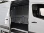Mercedes-Benz eSprinter 314 L2 H2 Pro 81kWh | Trekhaak | Stoelverwarming | 3-zits | Climate Control | Achteruitrijcamera | Airco | Cruise Control |