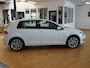 Volkswagen Golf 1.2 TSI Highline Automatische airco, navigatie, cruise controle, parkeersensoren voor en achter, trekhaak, licht metalen velgen, vier seizoenen banden, enz.