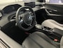 Peugeot 2008 1.2 Hybrid 136 Allure | Automaat | AfneembareTrekhaak | Apple Carplay & android auto | 1e eigenaar