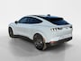 Ford Mustang Mach-E Extended Premium RWD 88 kWh | Verwachte Levertijd 3 Weken | Prijs Inclusief €2.000,- Ford Voordeel | 600km WLTP Rijbereik | Verwarmbaar Stuur | Verwarmbare Voorstoelen | Verwarmbare Voorruit | B&O Premium Audio | 360 graden camera | Elektrisch Bedienbare Achterklep