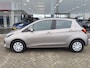 Toyota Yaris 1.0 VVT-i Aspiration | Navi | Achteruitrijcamera | Airco