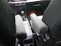 Citroën C4 Picasso 1.2 PureTech Intensive Airco auto, Achteruitrijcamera, Cruise control, Bluetooth, Stuur multifunctioneel, Regensensor, Parkeersensor achter, Brake Assist System, Hill hold, Keyless entry, Warmtewerende voorruit, An De Citroën C4 Picasso 1.2 PureTech Intensive uit 2015 is een ruime en comfortabele gezinsauto met een modern ontwerp. De 1.2 PureTech benzinemotor levert voldoende vermogen en is tegelijkerti