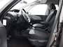 Citroën C4 Picasso 1.2 PureTech Intensive Airco auto, Achteruitrijcamera, Cruise control, Bluetooth, Stuur multifunctioneel, Regensensor, Parkeersensor achter, Brake Assist System, Hill hold, Keyless entry, Warmtewerende voorruit, An De Citroën C4 Picasso 1.2 PureTech Intensive uit 2015 is een ruime en comfortabele gezinsauto met een modern ontwerp. De 1.2 PureTech benzinemotor levert voldoende vermogen en is tegelijkerti