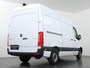 Mercedes-Benz Sprinter 315 | Aut. | L2 H2 | RWD | PRO | 3500 KG. AHW | Airco | Cruise Control | 3500 KG. AHW | Carplay / Android Auto | Dodehoekassistent | Lane-Assist | Multifunctioneel Stuurwiel | 3-zits |