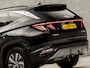 Hyundai Tucson 1.6 T-GDI MHEV Sport (VIRTUAL COCKPIT, APPLE CARPLAY, GROOT NAVI, KEYLESS, CAMERA, SPORTSTOELEN, STOELVERWARMING, GETINT GLAS, TREKHAAK, NIEUWSTAAT)