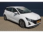 Hyundai i20 1.0 T-GDI MHEV 100pk DCT Automaat Comfort Smart | Navigatie | Parkeercamera | Airco | Apple Carplay/Android Auto | Lichtmetalen velgen |