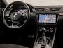 Skoda Superb Combi 1.4 TSI iV Sportline Black Edition 218Pk Automaat (PANORAMADAK, APPLE CARPLAY, RS KUIPSTOELEN, CARBON INLEG, SFEERVERLICHTING, CAMERA, KEYLESS, STUURVERWARMING, NIEUWSTAAT)