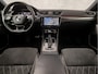 Skoda Superb Combi 1.4 TSI iV Sportline Black Edition 218Pk Automaat (PANORAMADAK, APPLE CARPLAY, RS KUIPSTOELEN, CARBON INLEG, SFEERVERLICHTING, CAMERA, KEYLESS, STUURVERWARMING, NIEUWSTAAT)
