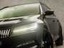Skoda Superb Combi 1.4 TSI iV Sportline Black Edition 218Pk Automaat (PANORAMADAK, APPLE CARPLAY, RS KUIPSTOELEN, CARBON INLEG, SFEERVERLICHTING, CAMERA, KEYLESS, STUURVERWARMING, NIEUWSTAAT)