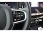 Volvo XC60 T6 350PK Plug-in hybrid AWD Ultra Dark | Luchtvering | Panoramisch schuif-/klanteldak | Adaptive Cruise & Pilot Assist | Premium Harman/Kardon Audio | 4 Season banden | Trekhaak |