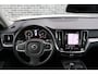 Volvo V60 2.0 B3 Core | Cruise Control | Navigatie | Apple CarPlay & Android Auto | Parkeercamera | Stoel-/Stuurverwarming | Lederen Bekleding |