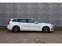 Volvo V60 2.0 B3 Core | Cruise Control | Navigatie | Apple CarPlay & Android Auto | Parkeercamera | Stoel-/Stuurverwarming | Lederen Bekleding |