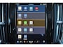 Volvo V90 T6 Recharge AWD Ultra Dark - Panorama/schuifdak - IntelliSafe Assist & Surround - 360º Camera - Harman/Kardon audio - Adaptieve LED koplampen - Verwarmde voorstoelen, stuur & achterbank - Parkeersensoren voor & achter - Elektr. bedienb. voorstoelen met geheugen - Head up display - Elektr. inklapbare trekhaak - 19' LMV