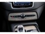 Volvo XC90 2.0 T8 Recharge AWD Ultimate Bright | Long Range | Panoramadak | Stoelmassage | Head-up display | Stoelventilatie en verwarming | Adaptive cruise control | 7 zitplaatsen | Lederen bekleding | Adaptieve LED koplampen | 20" velgen |