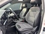 Kia e-Niro EV I 64kWh 204pk Aut DynamicPlusLine I SOH 98% I Schuifkanteldak I Adaptieve Cruise I Stoel-Stuurverwarming I Camera I Navigatie I Keyless Entry I