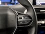 Peugeot 5008 1.2 PureTech Sport 7 Persoons (APPLE CARPLAY, DIGITAL COCKPIT, CARBON INLEG, NAVIGATIE, GETINT GLAS, TREKHAAK, NIEUWSTAAT)
