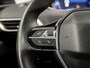Peugeot 5008 1.2 PureTech Sport 7 Persoons (APPLE CARPLAY, DIGITAL COCKPIT, CARBON INLEG, NAVIGATIE, GETINT GLAS, TREKHAAK, NIEUWSTAAT)