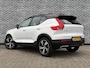 Volvo XC40 2.0 T4 R-Design | Trekhaak | Schuif/kanteldak | Parkeercamera | Stoelverwarming | Draadloos opladen