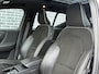 Volvo XC40 2.0 T4 R-Design | Trekhaak | Schuif/kanteldak | Parkeercamera | Stoelverwarming | Draadloos opladen