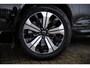 Volvo XC60 2.0 T6 Plug-in hybrid AWD Plus Dark | Adaptieve cruise control | Trekhaak | Stoel- en stuurverwarming | BLIS | Panorama dak |Schuif/kanteldak | Elektrisch verstelbare voorstoelen met geheugen |
