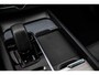 Volvo XC60 2.0 T6 Plug-in hybrid AWD Plus Dark | Adaptieve cruise control | Trekhaak | Stoel- en stuurverwarming | BLIS | Panorama dak |Schuif/kanteldak | Elektrisch verstelbare voorstoelen met geheugen |