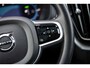 Volvo XC60 2.0 T6 Plug-in hybrid AWD Plus Dark | Adaptieve cruise control | Trekhaak | Stoel- en stuurverwarming | BLIS | Panorama dak |Schuif/kanteldak | Elektrisch verstelbare voorstoelen met geheugen |