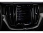 Volvo XC60 2.0 T6 Plug-in hybrid AWD Plus Dark | Adaptieve cruise control | Trekhaak | Stoel- en stuurverwarming | BLIS | Panorama dak |Schuif/kanteldak | Elektrisch verstelbare voorstoelen met geheugen |