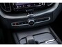Volvo XC60 2.0 T6 Plug-in hybrid AWD Plus Dark | Adaptieve cruise control | Trekhaak | Stoel- en stuurverwarming | BLIS | Panorama dak |Schuif/kanteldak | Elektrisch verstelbare voorstoelen met geheugen |