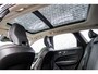 Volvo XC60 2.0 T6 Plug-in hybrid AWD Plus Dark | Adaptieve cruise control | Trekhaak | Stoel- en stuurverwarming | BLIS | Panorama dak |Schuif/kanteldak | Elektrisch verstelbare voorstoelen met geheugen |