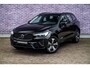 Volvo XC60 2.0 T6 Plug-in hybrid AWD Plus Dark | Adaptieve cruise control | Trekhaak | Stoel- en stuurverwarming | BLIS | Panorama dak |Schuif/kanteldak | Elektrisch verstelbare voorstoelen met geheugen |