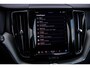 Volvo XC60 2.0 T6 Plug-in hybrid AWD Plus Dark | Adaptieve cruise control | Trekhaak | Stoel- en stuurverwarming | BLIS | Panorama dak |Schuif/kanteldak | Elektrisch verstelbare voorstoelen met geheugen |