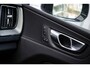 Volvo XC60 2.0 T6 Plug-in hybrid AWD Plus Dark | Adaptieve cruise control | Trekhaak | Stoel- en stuurverwarming | BLIS | Panorama dak |Schuif/kanteldak | Elektrisch verstelbare voorstoelen met geheugen |