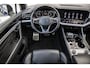 Volkswagen Touareg R 3.0 TSI 462pk 4MOTION | SoH 87% | Panoramadak | Luchtvering | Trekhaak | Achteruitrijcamera | Alarm klasse 3 | Black Style | 22'' LMV