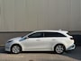 Kia Ceed Sw 1.0 T-GDi 100pk DynamicPlusLine | Cruise Control | Navigatie | Stoelverwarming | Stuurverwarming | Camera Achter | Parkeersensoren Voor & Achter |