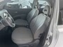 Nissan Micra 1.2 Visia Automaat Radio/ cd speler - Alarm klasse 1 - Centrale deurvergrendeling met afstandsbediening - Hoofdsteunen achter