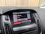 Ford Focus Wagon 1.0 Titanium Org.NL! / Keyless / ECC Clima / Trekhaak / Navigatie / PDC V&A / 17'' LMV