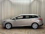 Ford Focus Wagon 1.0 Titanium Org.NL! / Keyless / ECC Clima / Trekhaak / Navigatie / PDC V&A / 17'' LMV