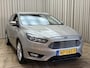 Ford Focus Wagon 1.0 Titanium Org.NL! / Keyless / ECC Clima / Trekhaak / Navigatie / PDC V&A / 17'' LMV