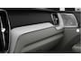 Volvo XC60 T8 Plug-in hybrid Ultra Dark | FACELIFT | Luchtvering | Bowers&Wilkins | Massage+Ventilatie | Gelamineerd Glas | Head-Up | 21 Inch