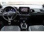 Volkswagen T-Roc 1.5 TSI 150pk R-Line DSG Automaat / LED Matrix IQ / LM 19 inch / Navigatie / Park Assist / Camera / Elektr klep