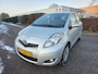 Toyota Yaris 1.3 VVTi AUT, Navigatie! Trekhaak! Dealer ond! Zondag OPEN!