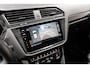 Volkswagen Tiguan Allspace 1.5 TSI R-line 7p. PANO LED CAMERA LEDER