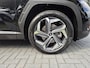 Hyundai Tucson 1.6 T-GDI PHEV Comfort Smart 4WD Automaat / Apple Carplay Android auto / trekgewicht van 1.350 kg / Stuur-, en Stoelverwarming / elektrisch achterklep / Keyless Start/Entry / Achteruitrijcamera / Krell Audio Systeem /
