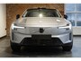 Volvo ES90 Single Motor Ext. R. Ultra Launch Edition 92 kWh | Luchtvering | Elektrochromatisch panoramadak | Geventileerde voor- en achterstoelen | Premium audio by Bowers & Wilkins | Pilot assist | 22 inch. lichtmetalen velgen | Stoel- /stuurwielverwarming | Verwarmde achterbank