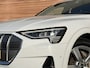 Audi E-tron 55 quattro Business edition 95 kWh Leer / Camera 360 / Navigatie / SOH 91%