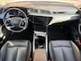 Audi E-tron 55 quattro Business edition 95 kWh Leer / Camera 360 / Navigatie / SOH 91%