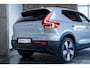 Volvo XC40 Single Motor Extended Range Ultimate 82 kWh | Panoramadak | Stoelverwarming | 360° Parkeercamera | Parkeersensoren voor + achter | Google infotainment | Stuurwielverwarming | 20'' Lichtmetalen velgen |